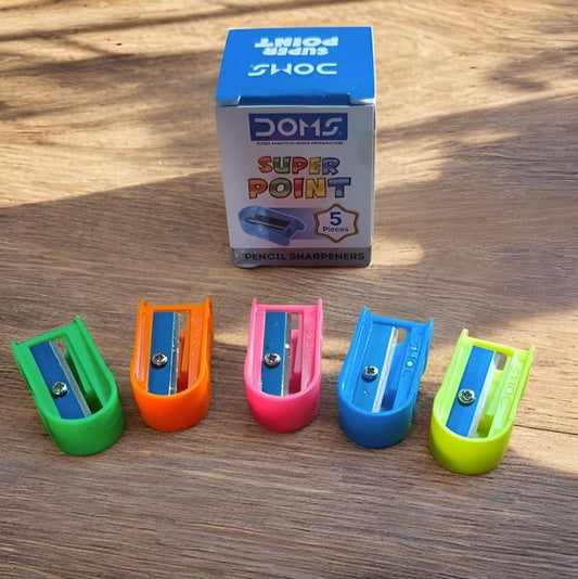 DOMS SUPER POINT SHARPENER 5 PCS PACK front view